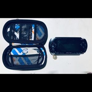 Sony PSP 1000 Needs Charger, Battery, Battery Cover & UMD Door